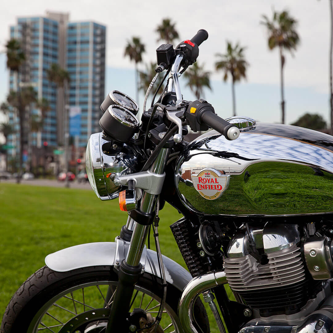 Interceptor 650 Glitter and Dust